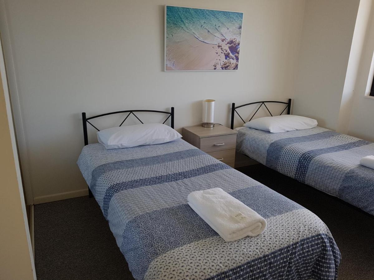 Burgess @ Kings Beach Apartments 칼론드라 외부 사진