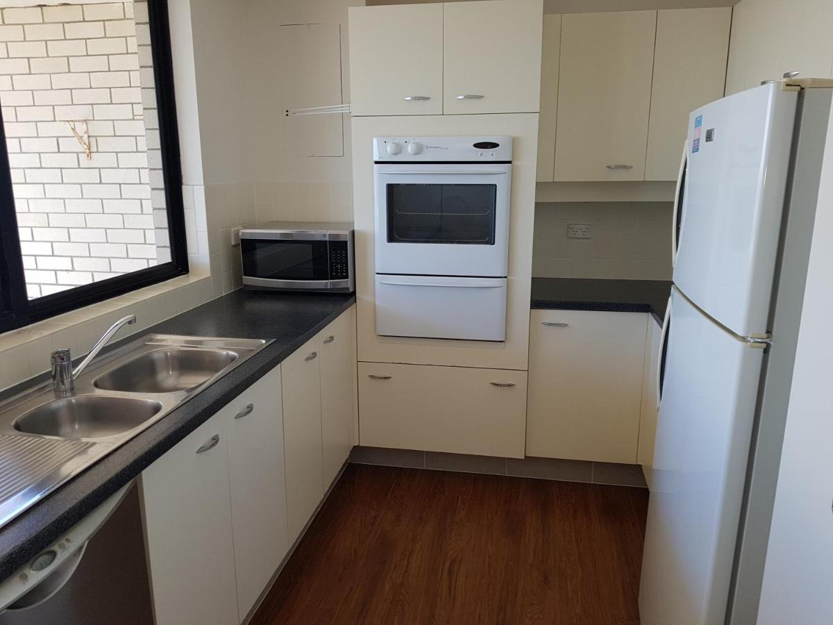 Burgess @ Kings Beach Apartments 칼론드라 외부 사진