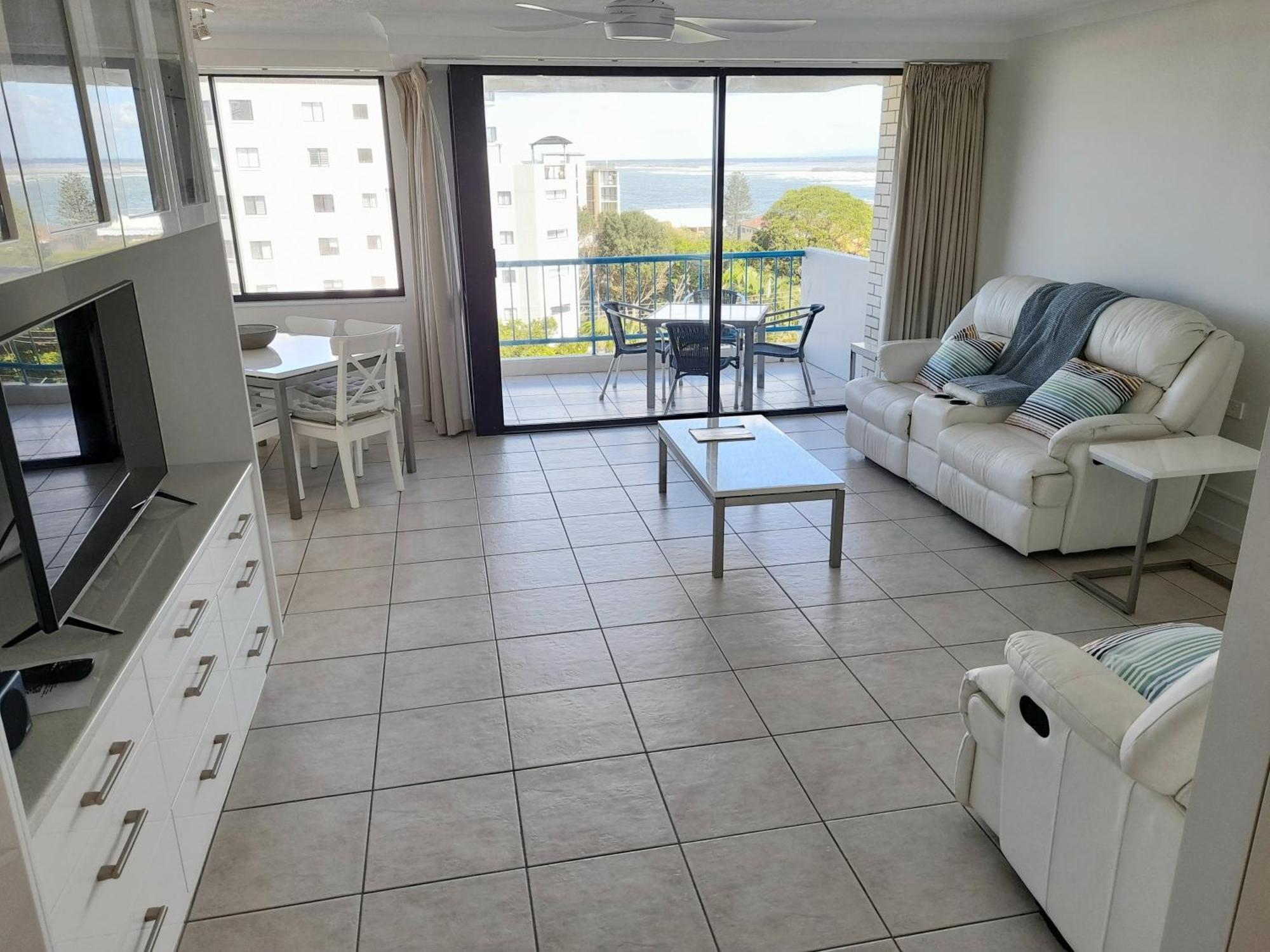 Burgess @ Kings Beach Apartments 칼론드라 외부 사진