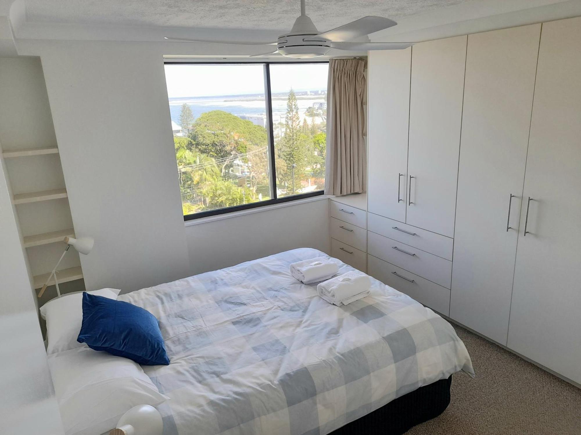 Burgess @ Kings Beach Apartments 칼론드라 외부 사진